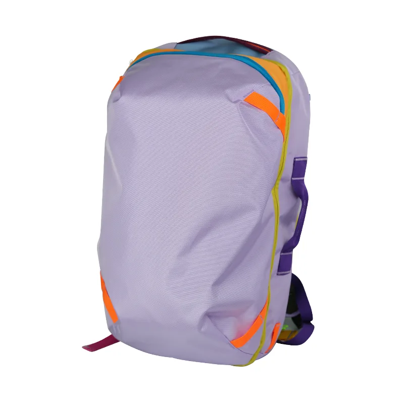 多機能トラベルバッグ